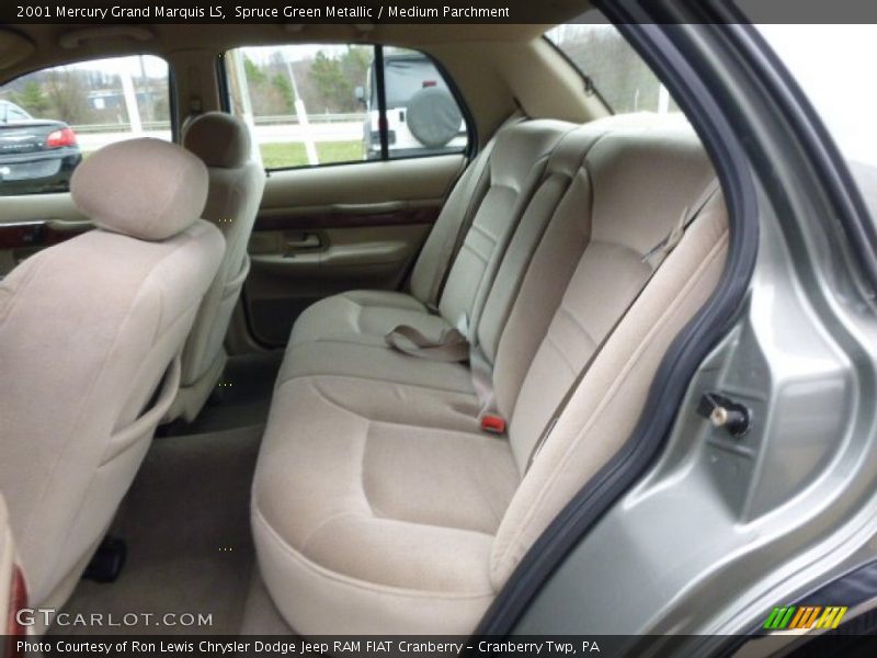 Spruce Green Metallic / Medium Parchment 2001 Mercury Grand Marquis LS