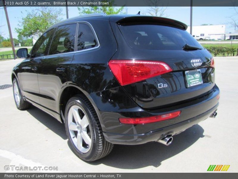 Brilliant Black / Cinnamon Brown 2010 Audi Q5 3.2 quattro