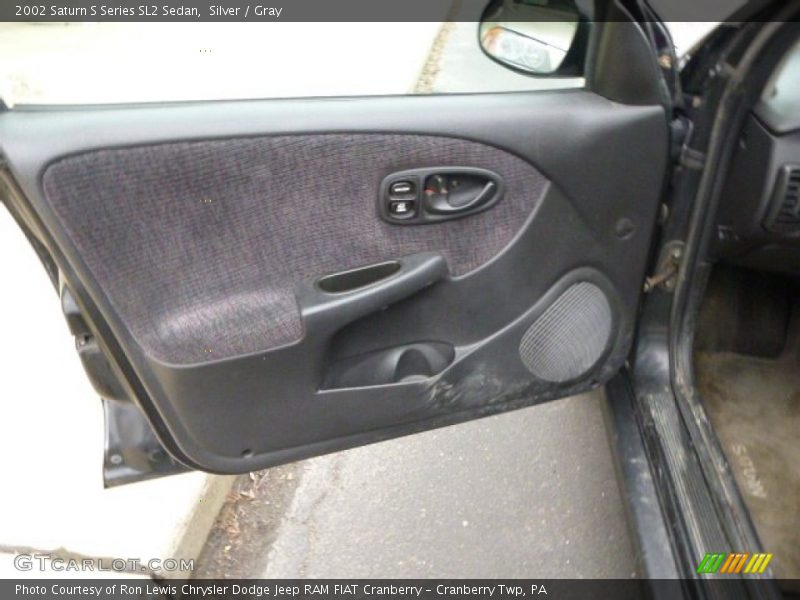 Silver / Gray 2002 Saturn S Series SL2 Sedan