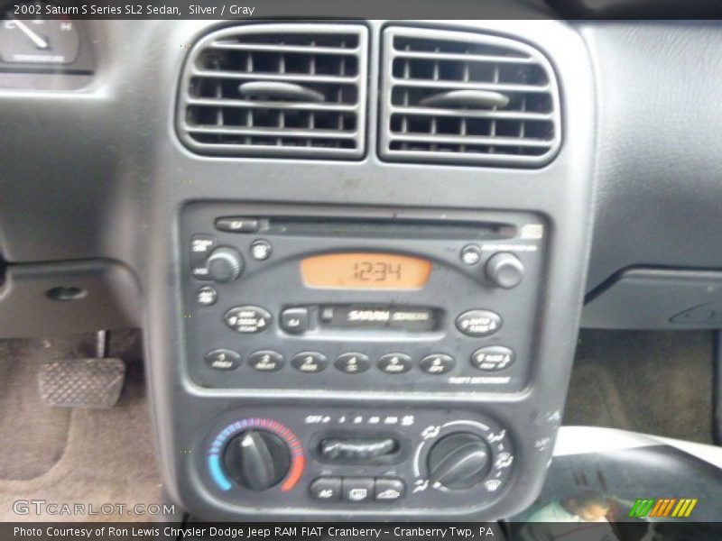 Silver / Gray 2002 Saturn S Series SL2 Sedan