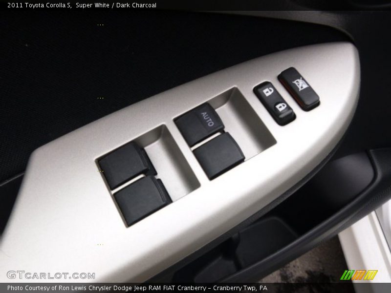 Super White / Dark Charcoal 2011 Toyota Corolla S