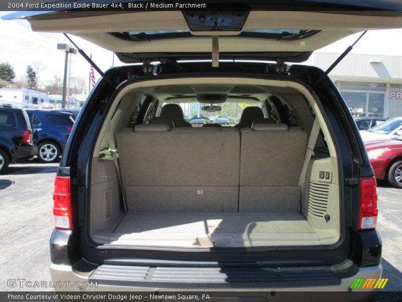 Black / Medium Parchment 2004 Ford Expedition Eddie Bauer 4x4