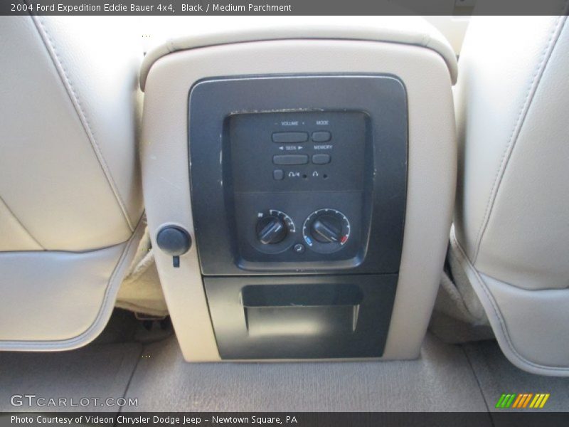 Black / Medium Parchment 2004 Ford Expedition Eddie Bauer 4x4
