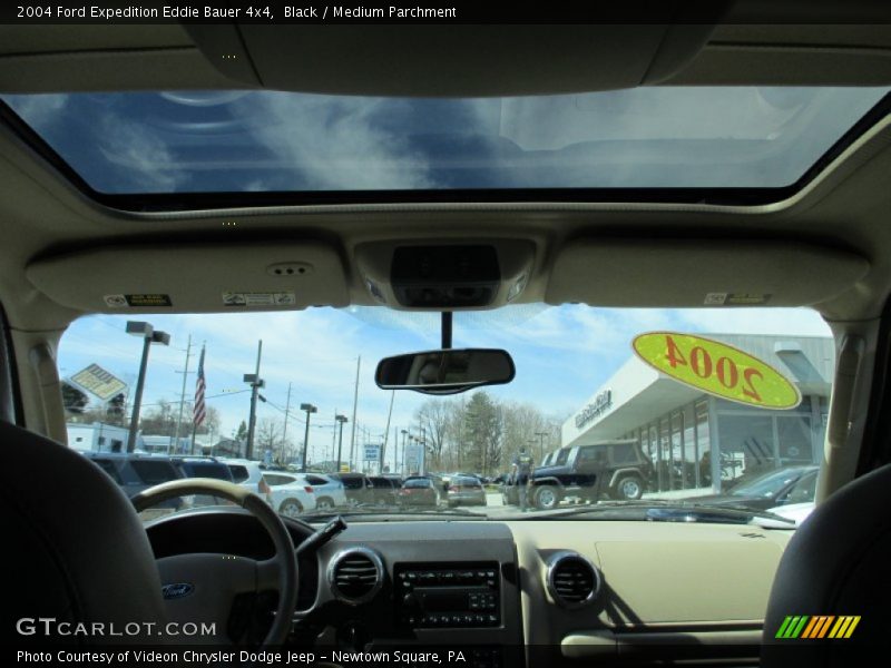 Black / Medium Parchment 2004 Ford Expedition Eddie Bauer 4x4