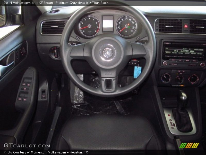 Platinum Gray Metallic / Titan Black 2014 Volkswagen Jetta SE Sedan