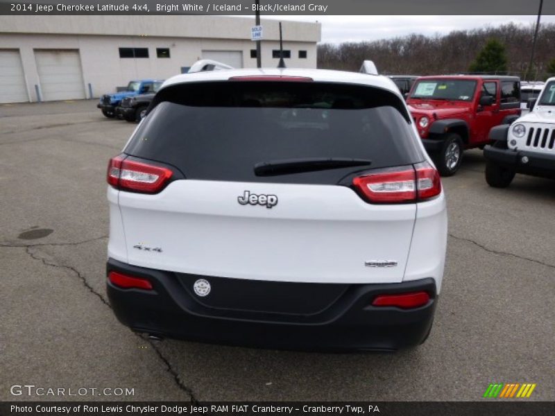 Bright White / Iceland - Black/Iceland Gray 2014 Jeep Cherokee Latitude 4x4