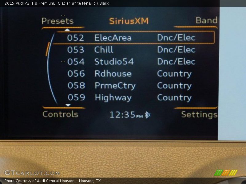 Glacier White Metallic / Black 2015 Audi A3 1.8 Premium