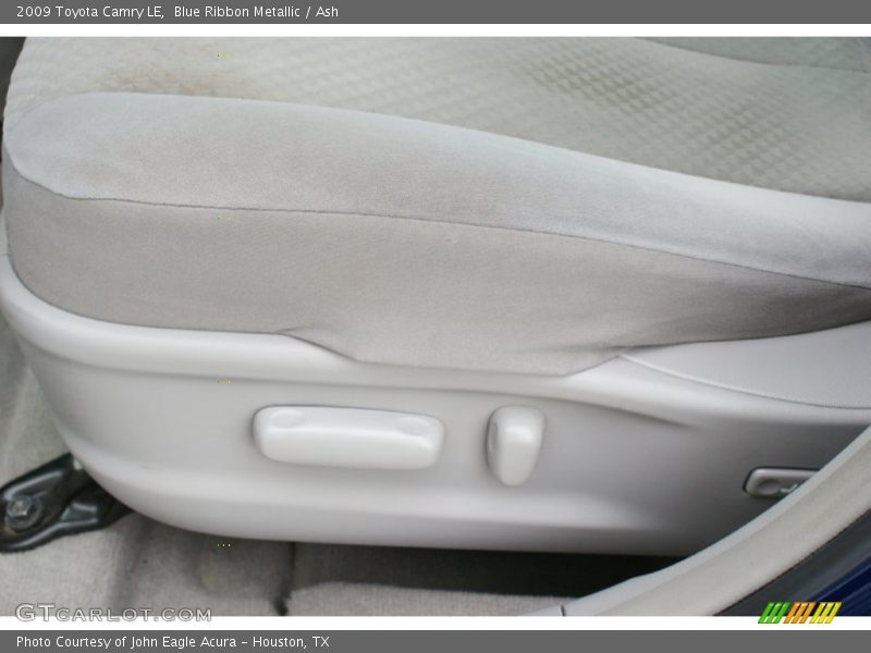 Blue Ribbon Metallic / Ash 2009 Toyota Camry LE