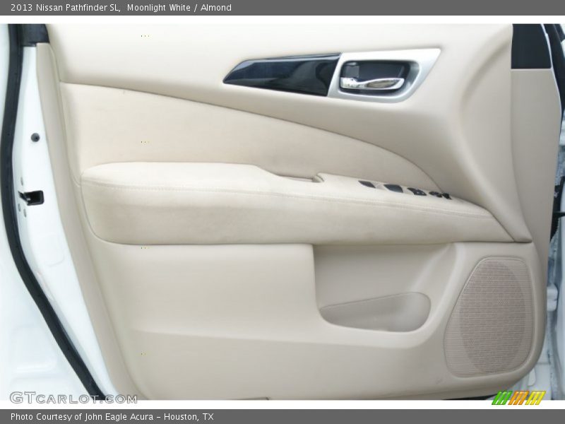 Moonlight White / Almond 2013 Nissan Pathfinder SL