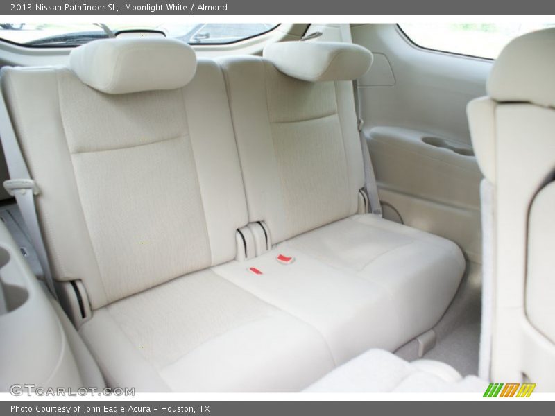 Moonlight White / Almond 2013 Nissan Pathfinder SL