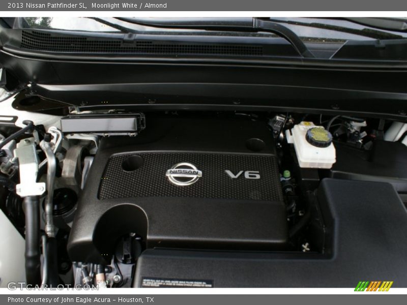 Moonlight White / Almond 2013 Nissan Pathfinder SL