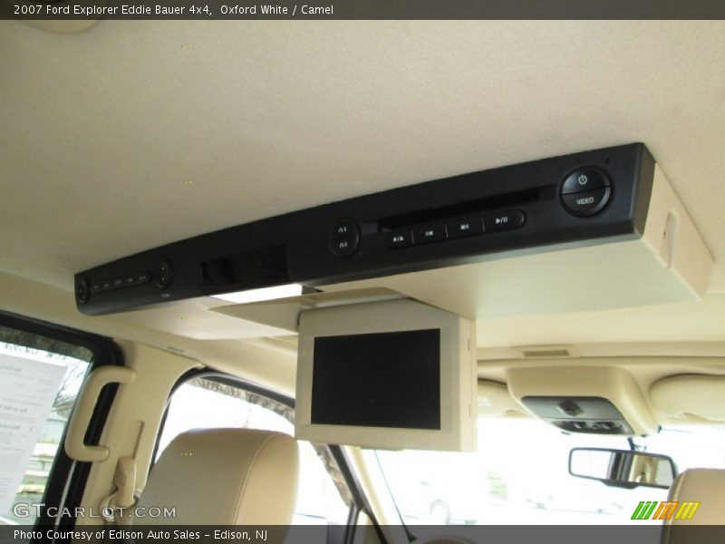 Oxford White / Camel 2007 Ford Explorer Eddie Bauer 4x4
