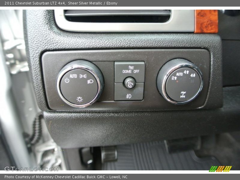 Sheer Silver Metallic / Ebony 2011 Chevrolet Suburban LTZ 4x4