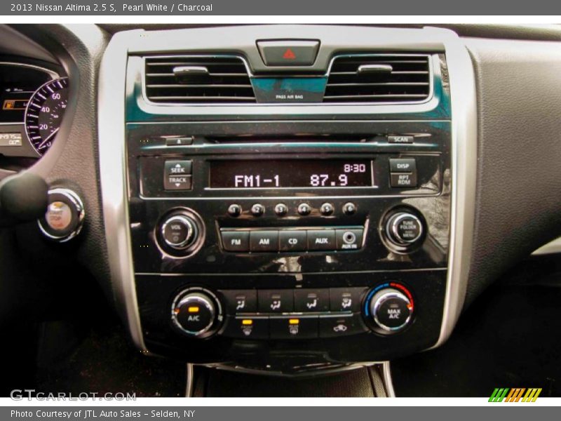 Pearl White / Charcoal 2013 Nissan Altima 2.5 S
