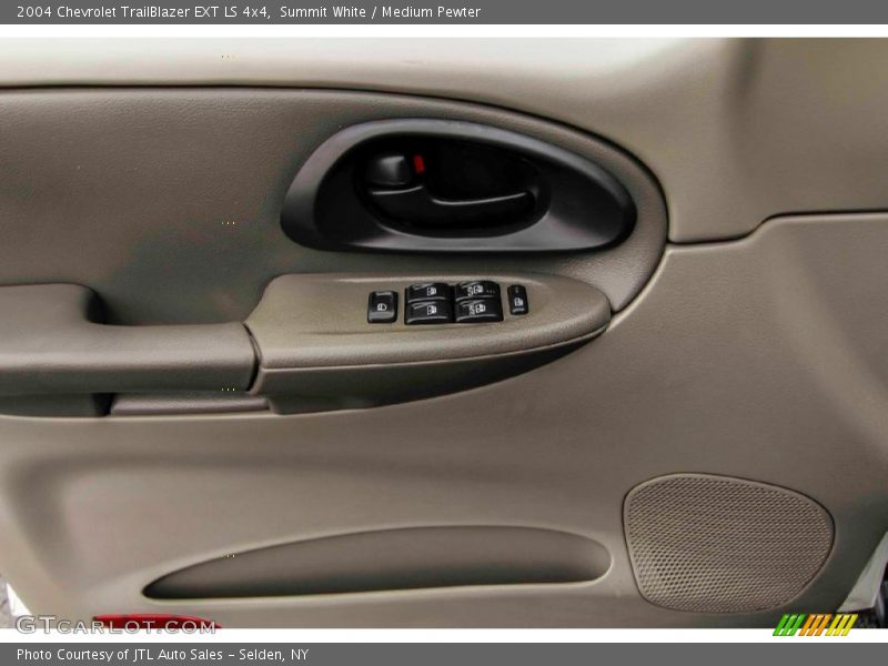 Summit White / Medium Pewter 2004 Chevrolet TrailBlazer EXT LS 4x4