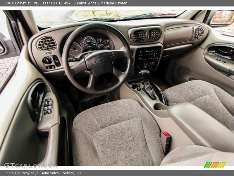  2004 TrailBlazer EXT LS 4x4 Medium Pewter Interior