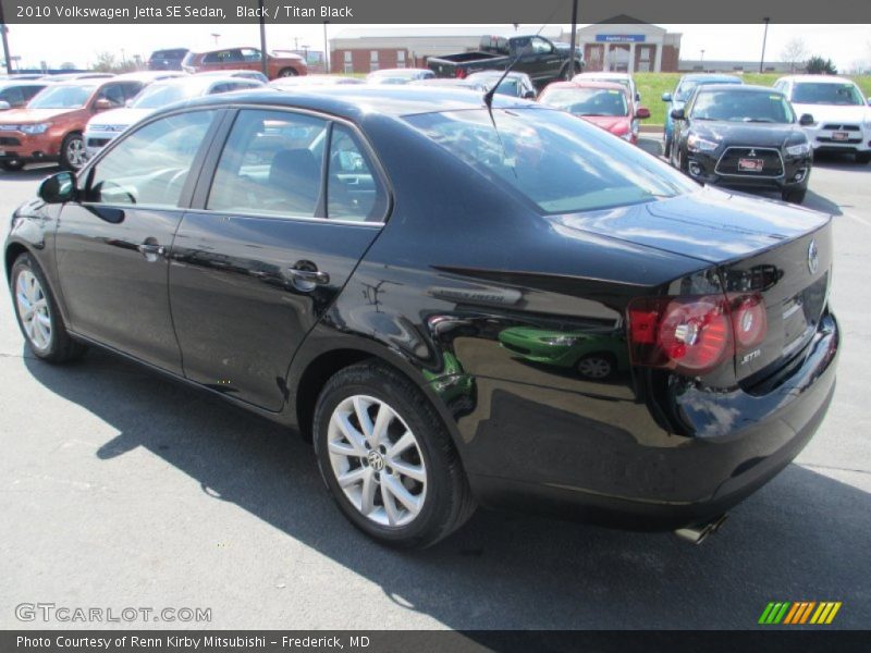 Black / Titan Black 2010 Volkswagen Jetta SE Sedan
