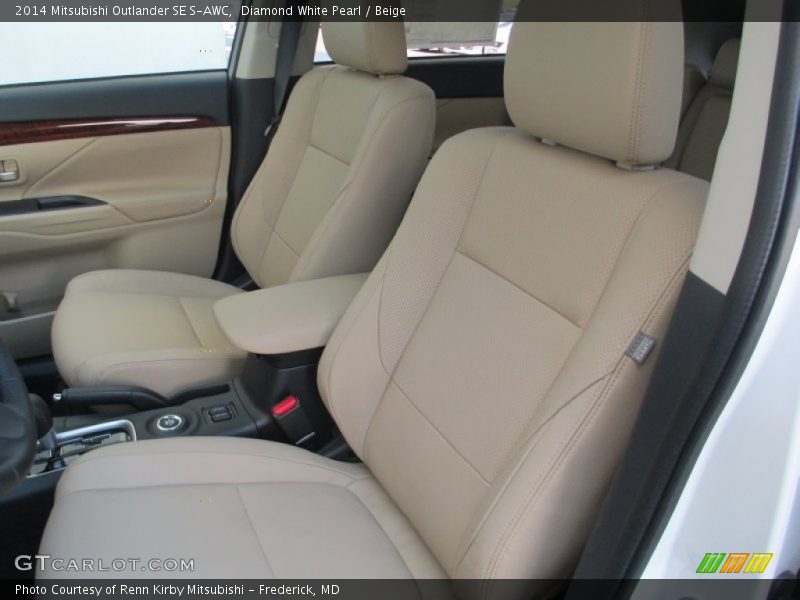 Diamond White Pearl / Beige 2014 Mitsubishi Outlander SE S-AWC