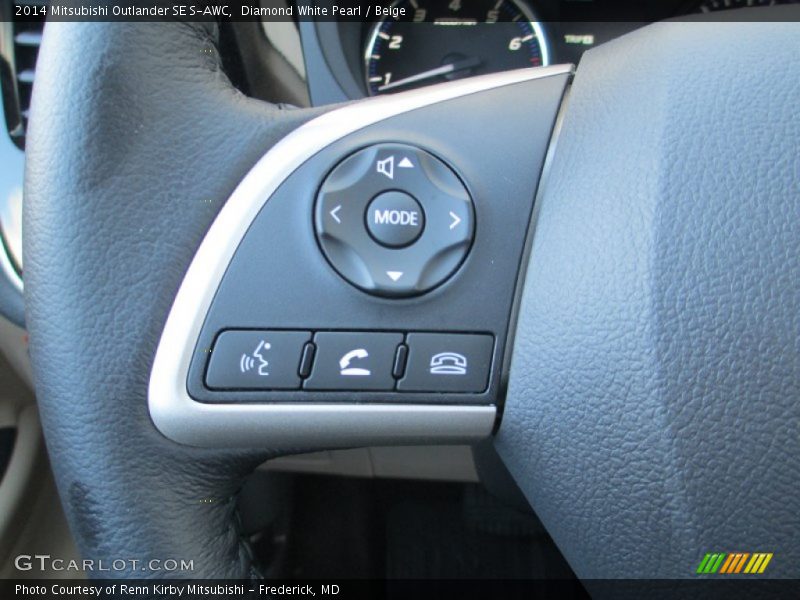 Diamond White Pearl / Beige 2014 Mitsubishi Outlander SE S-AWC
