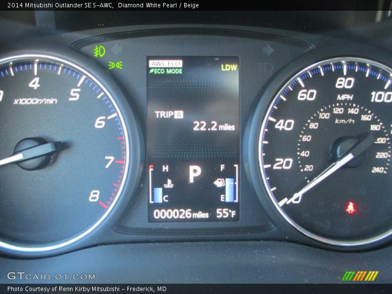 Diamond White Pearl / Beige 2014 Mitsubishi Outlander SE S-AWC