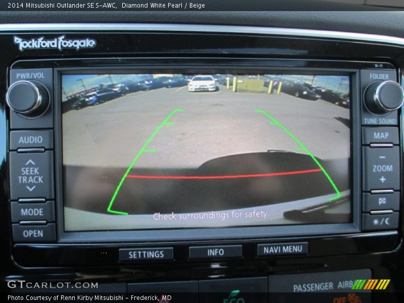 Diamond White Pearl / Beige 2014 Mitsubishi Outlander SE S-AWC