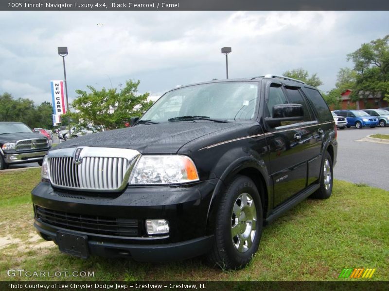Black Clearcoat / Camel 2005 Lincoln Navigator Luxury 4x4
