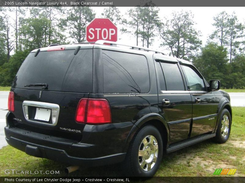 Black Clearcoat / Camel 2005 Lincoln Navigator Luxury 4x4