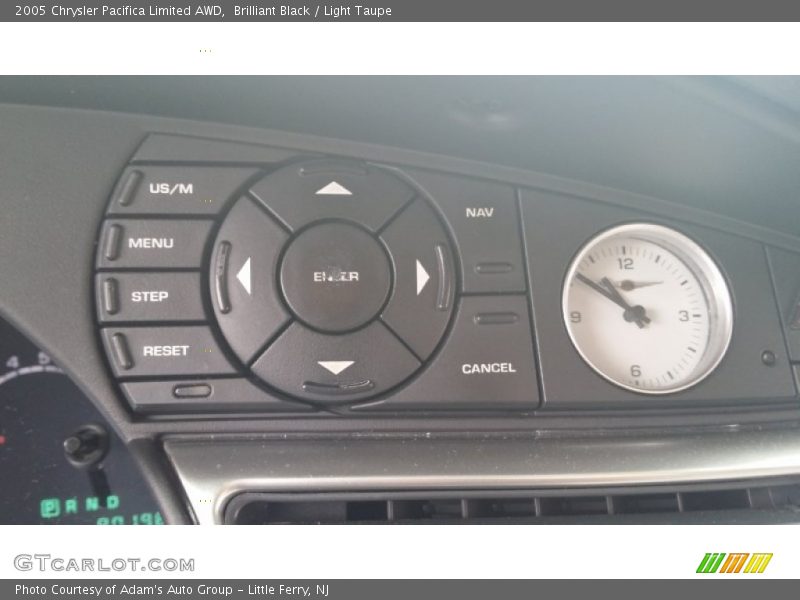 Brilliant Black / Light Taupe 2005 Chrysler Pacifica Limited AWD