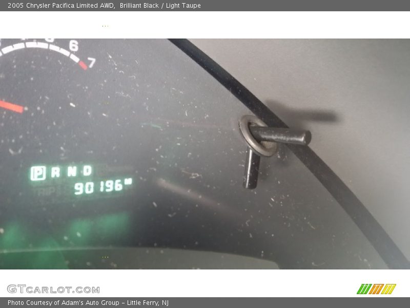 Brilliant Black / Light Taupe 2005 Chrysler Pacifica Limited AWD