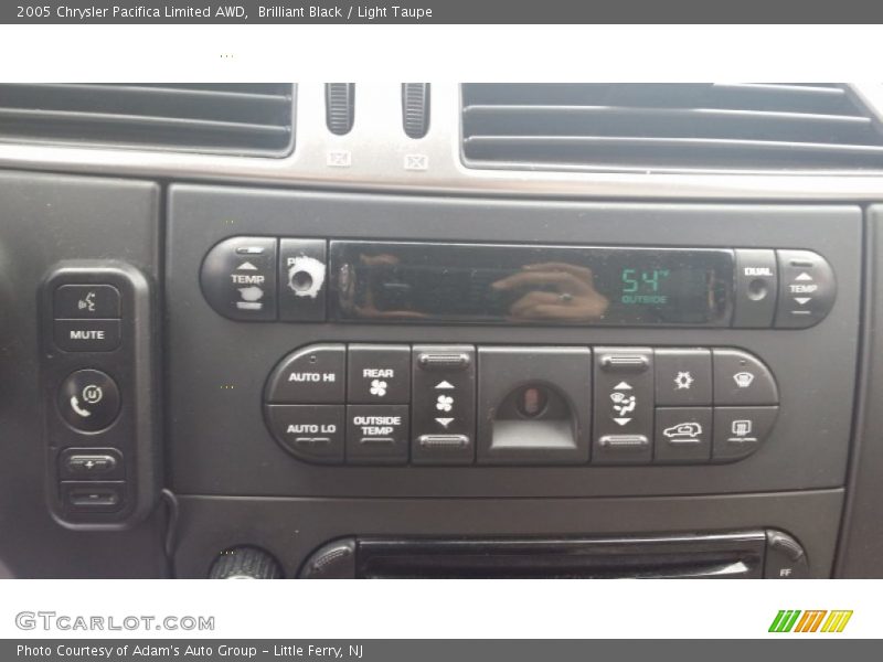 Brilliant Black / Light Taupe 2005 Chrysler Pacifica Limited AWD