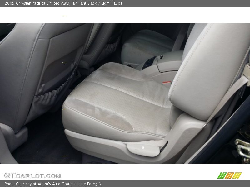 Brilliant Black / Light Taupe 2005 Chrysler Pacifica Limited AWD