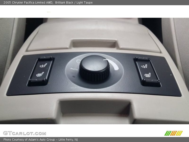 Brilliant Black / Light Taupe 2005 Chrysler Pacifica Limited AWD