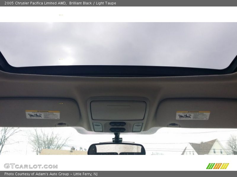 Brilliant Black / Light Taupe 2005 Chrysler Pacifica Limited AWD