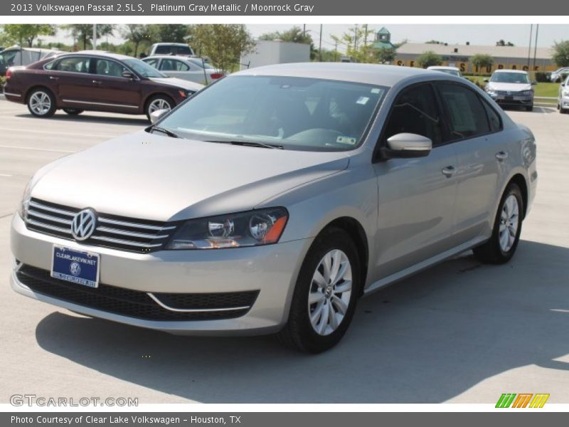 Platinum Gray Metallic / Moonrock Gray 2013 Volkswagen Passat 2.5L S