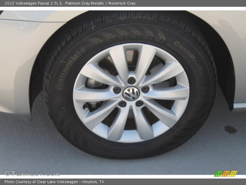 Platinum Gray Metallic / Moonrock Gray 2013 Volkswagen Passat 2.5L S