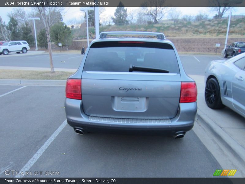 Titanium Metallic / Black 2004 Porsche Cayenne Tiptronic