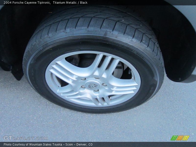 Titanium Metallic / Black 2004 Porsche Cayenne Tiptronic