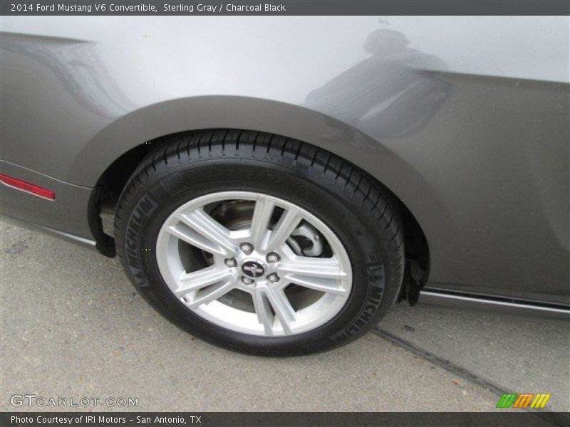 Sterling Gray / Charcoal Black 2014 Ford Mustang V6 Convertible