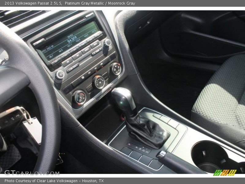 Platinum Gray Metallic / Moonrock Gray 2013 Volkswagen Passat 2.5L S
