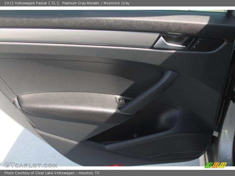 Platinum Gray Metallic / Moonrock Gray 2013 Volkswagen Passat 2.5L S