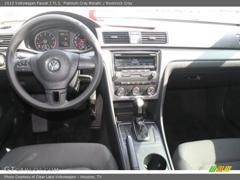 Platinum Gray Metallic / Moonrock Gray 2013 Volkswagen Passat 2.5L S