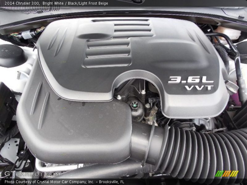 Bright White / Black/Light Frost Beige 2014 Chrysler 300