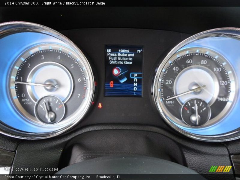 Bright White / Black/Light Frost Beige 2014 Chrysler 300