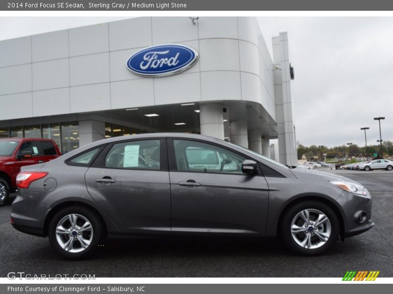 Sterling Gray / Medium Light Stone 2014 Ford Focus SE Sedan