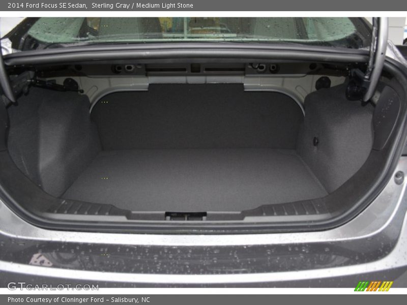 Sterling Gray / Medium Light Stone 2014 Ford Focus SE Sedan