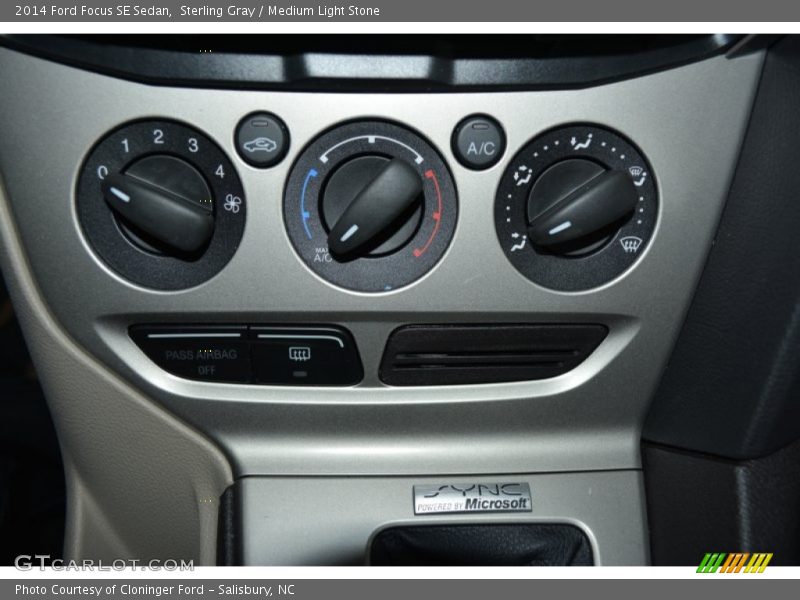 Sterling Gray / Medium Light Stone 2014 Ford Focus SE Sedan