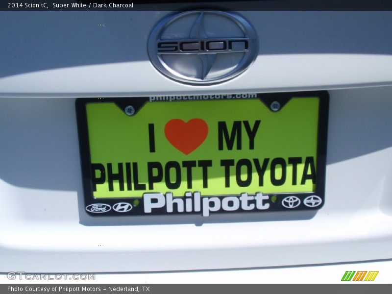 Super White / Dark Charcoal 2014 Scion tC