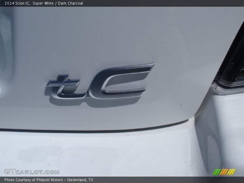 Super White / Dark Charcoal 2014 Scion tC