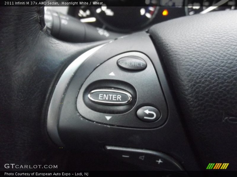 Moonlight White / Wheat 2011 Infiniti M 37x AWD Sedan