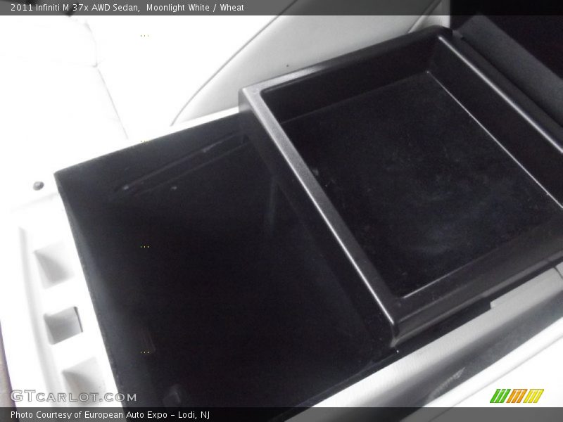 Moonlight White / Wheat 2011 Infiniti M 37x AWD Sedan